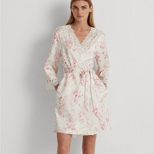 Lauren Ralph Lauren Pink Floral w/white lace robe size XS NNT shabby chic style